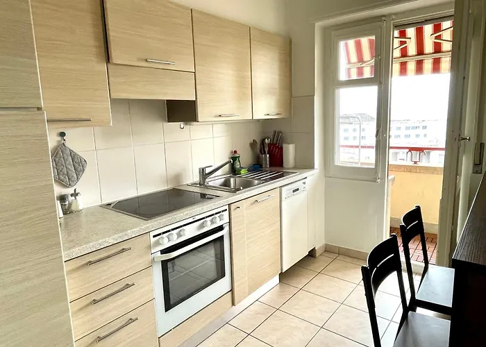 Apartament Grand Avec 3 A Coucher