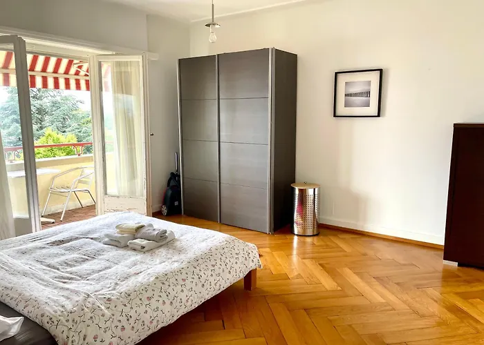 Apartament Grand Avec 3 A Coucher Lozanna